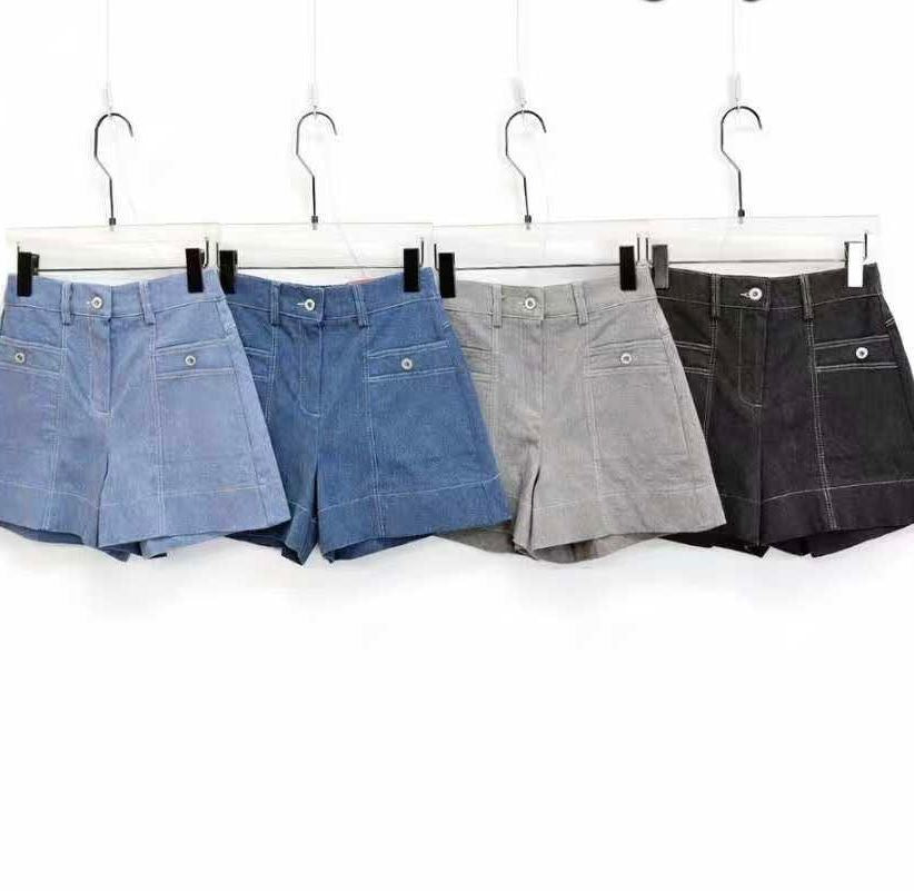 Moci 鈕扣明線短褲