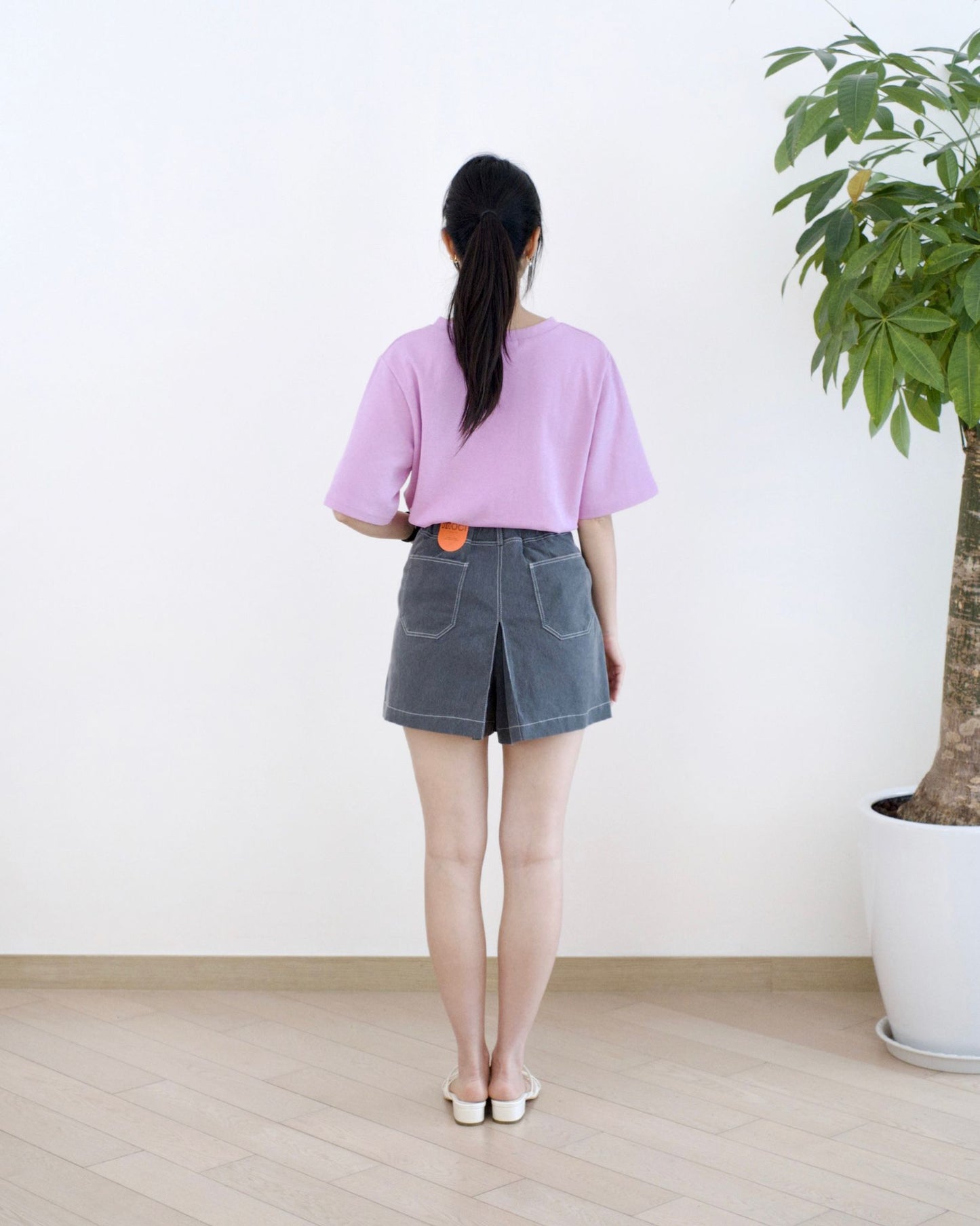 Moci 口袋鈕扣短裙褲