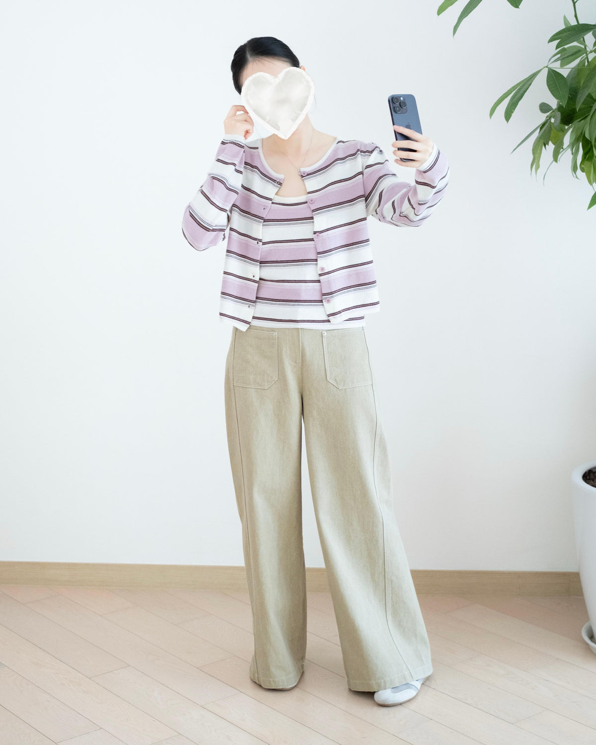 Moci 明線小口袋闊筒扯布褲
