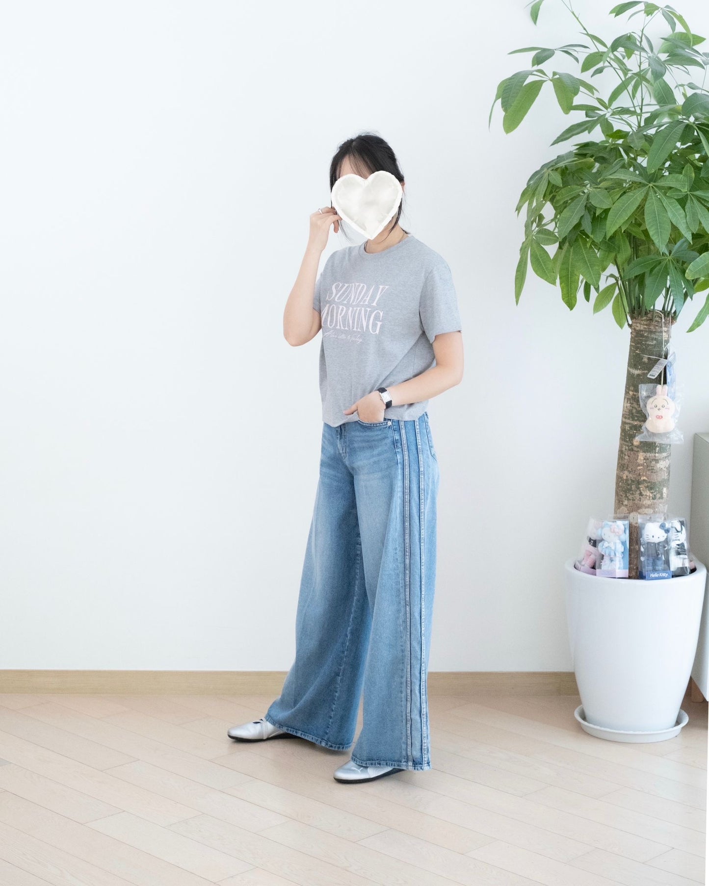 Moci 側併接闊筒牛仔褲