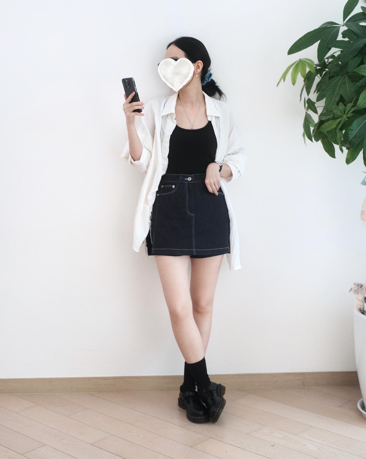 Moci 拼邊牛仔短裙褲