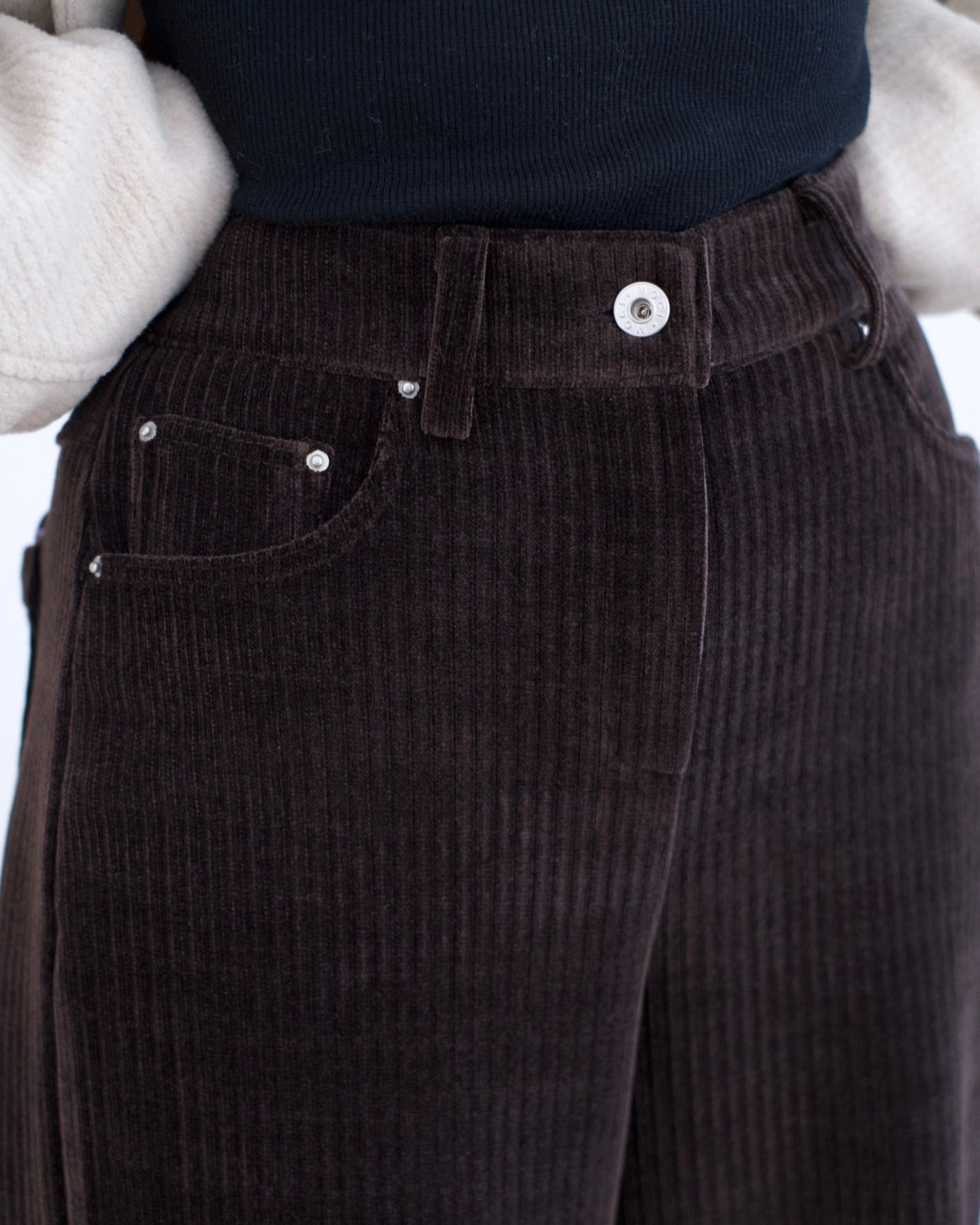 Moci 燈芯絨休閑褲