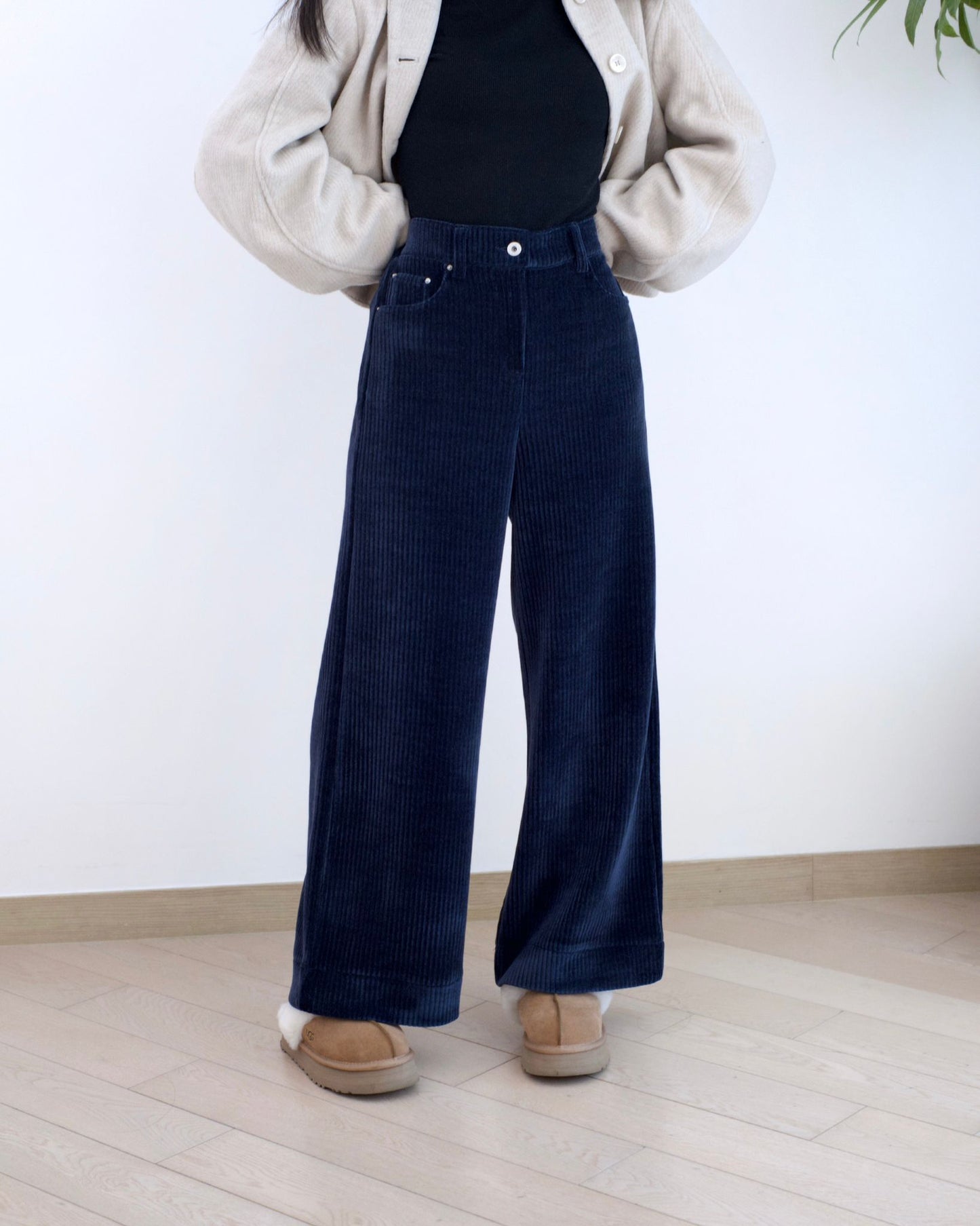 Moci 燈芯絨休閑褲