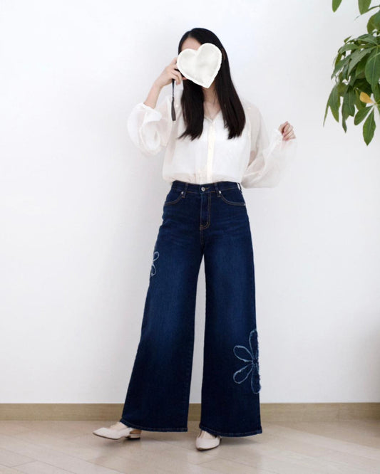 Moci 花花刺繡闊筒牛仔褲︎