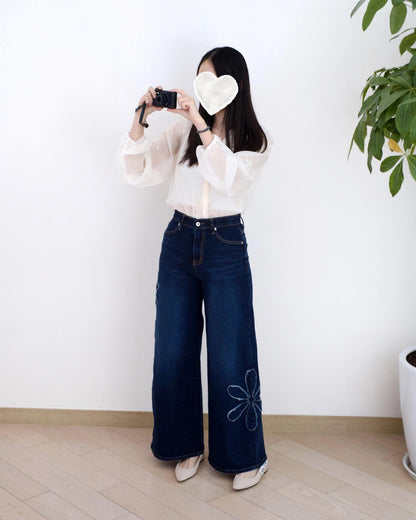 Moci 花花刺繡闊筒牛仔褲︎