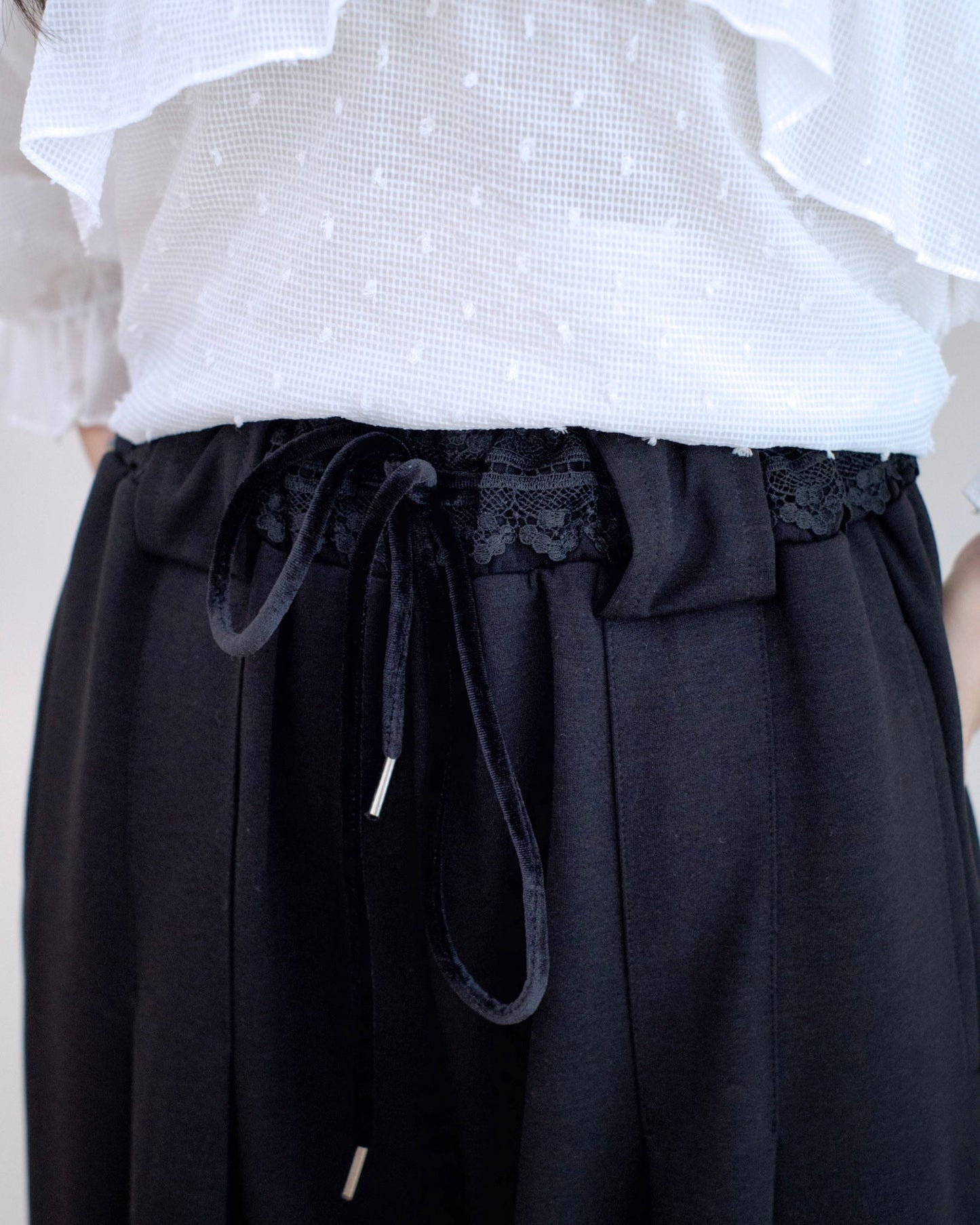 Moci Lace花邊併腰闊褲