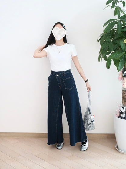 Moci 斜腰線闊筒牛仔褲