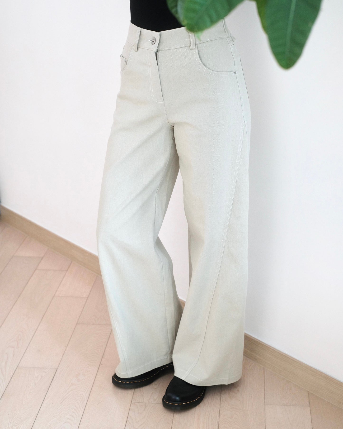 Moci 斜骨明線闊筒扯布褲︎