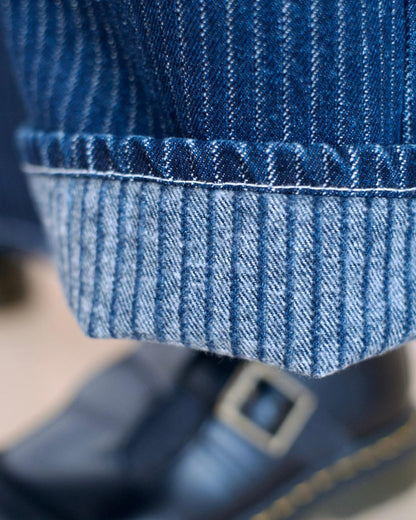 Moci 直紋薄絨牛仔褲