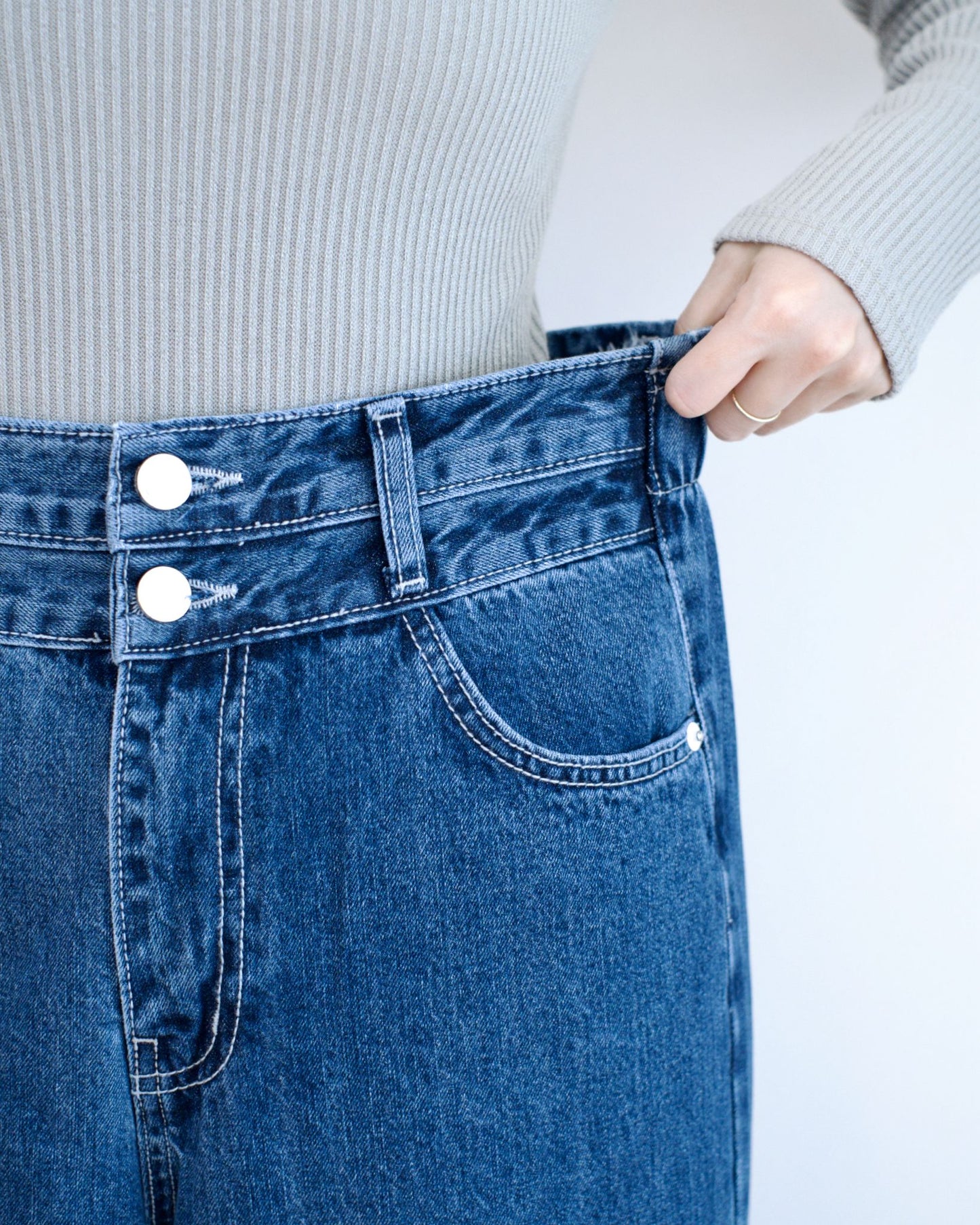 Odd Eye 鈕扣闊筒牛仔褲︎