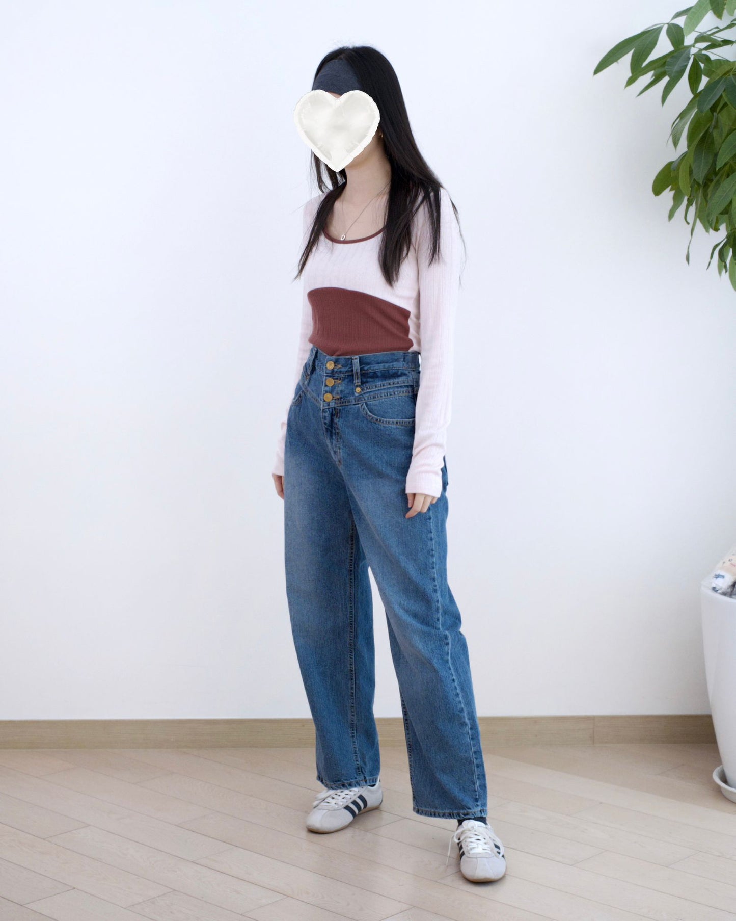 Odd Eye 鈕扣高腰直筒牛仔褲