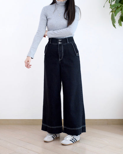 Odd Eye 鈕扣闊筒牛仔褲