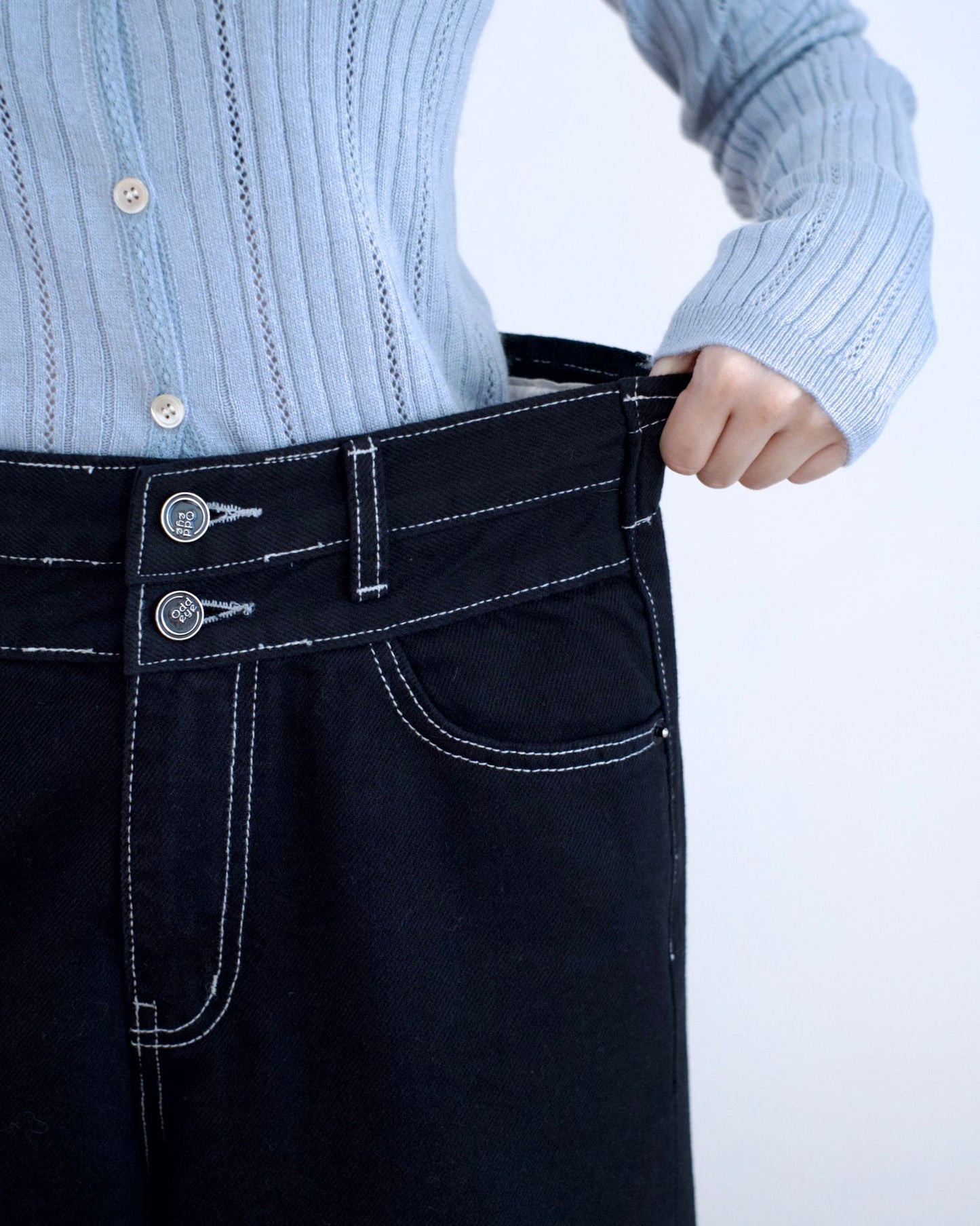 Odd Eye 雙鈕闊筒牛仔褲