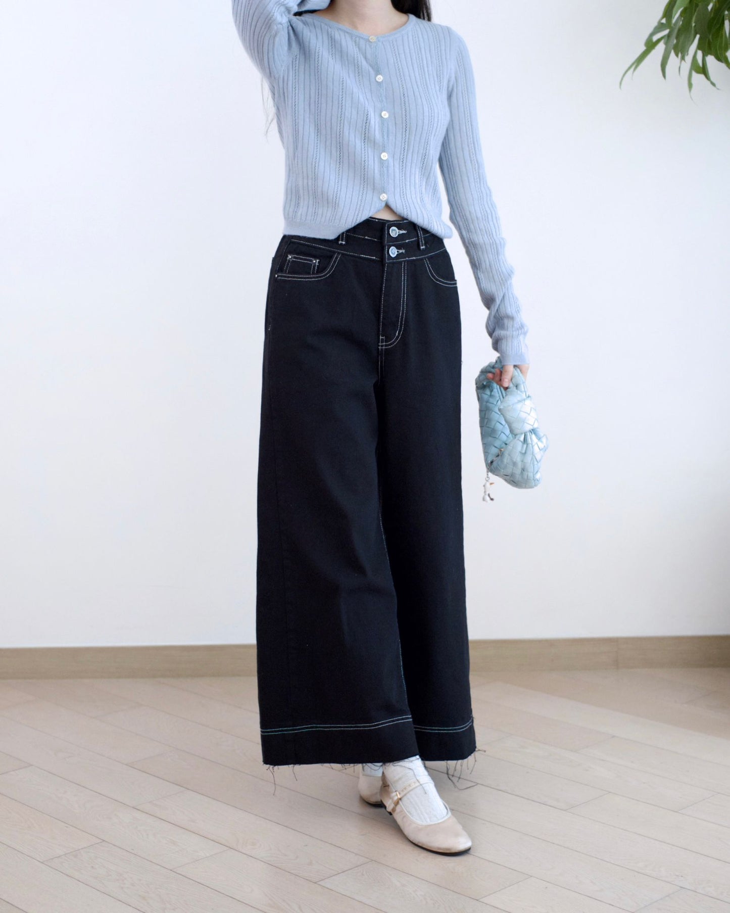 Odd Eye 雙鈕闊筒牛仔褲