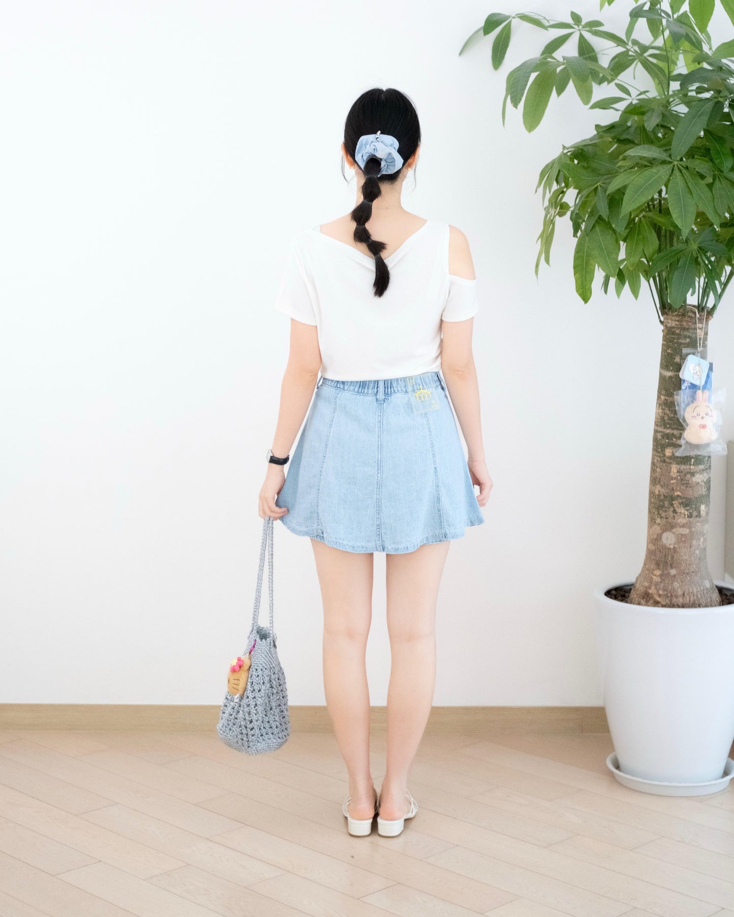 Odd Eye A Cut 牛仔短裙褲