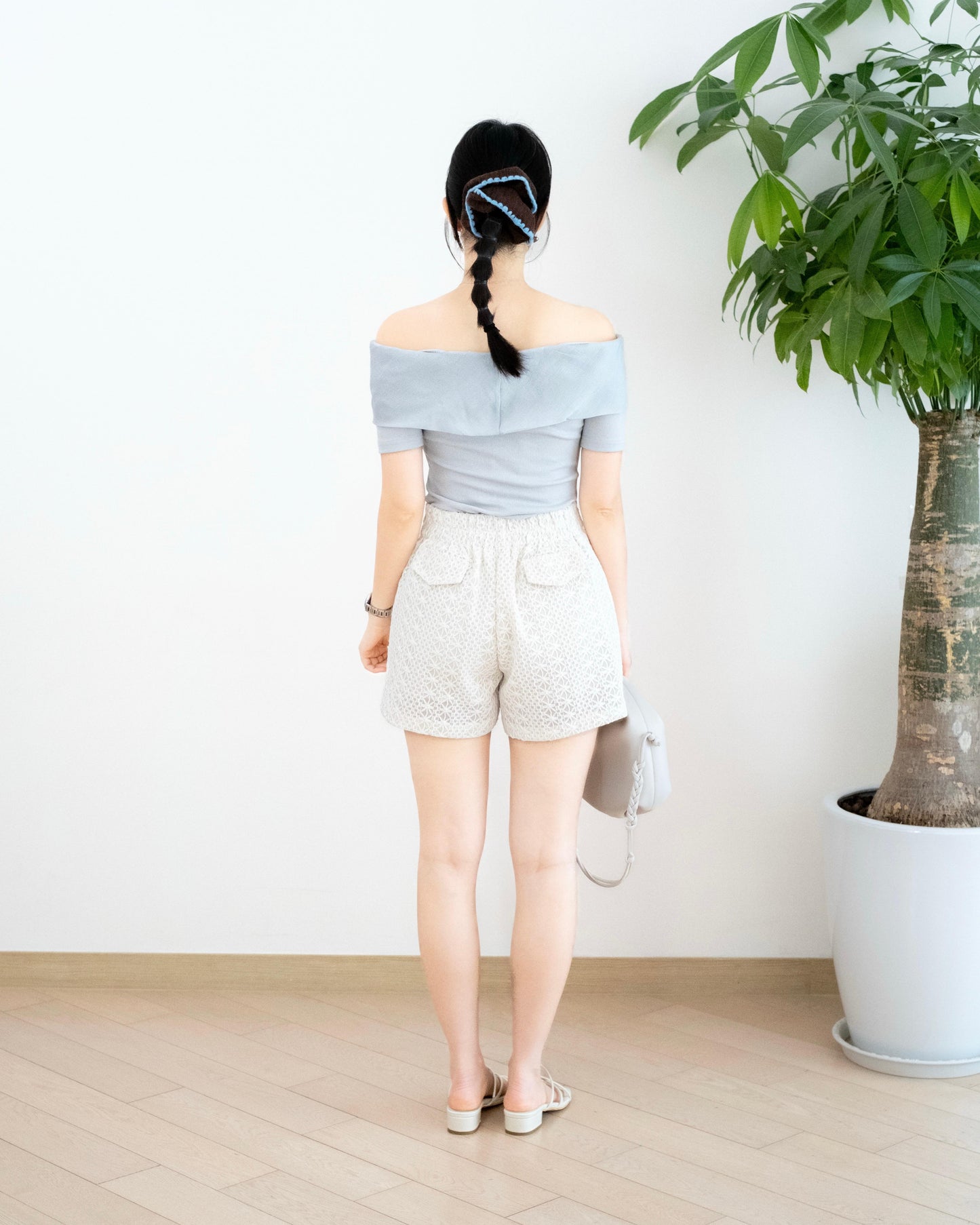 閃石鈕立體花短褲