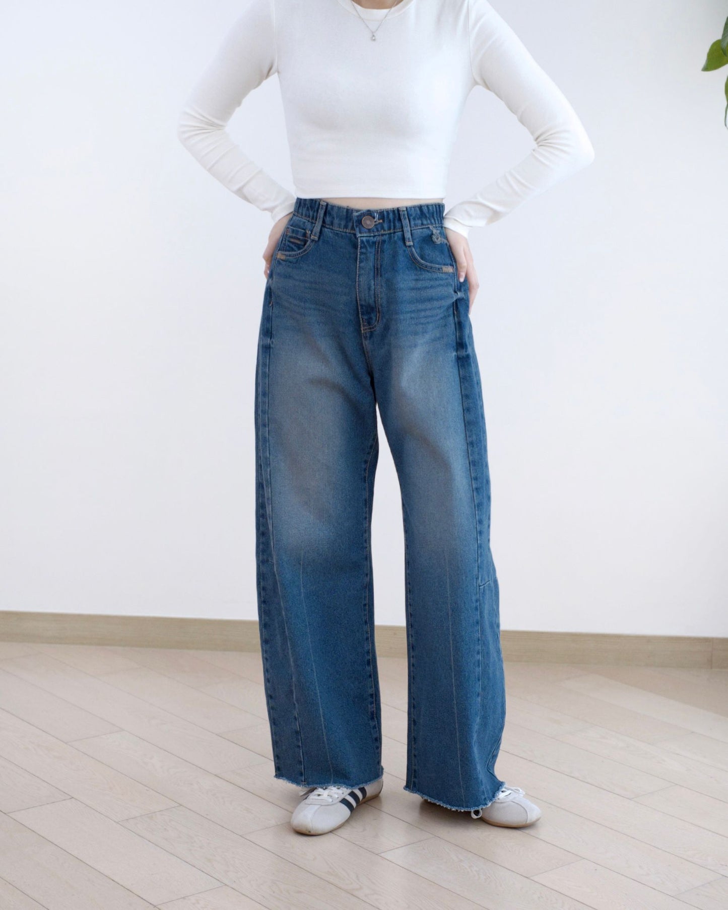 韓國彎刀牛仔褲