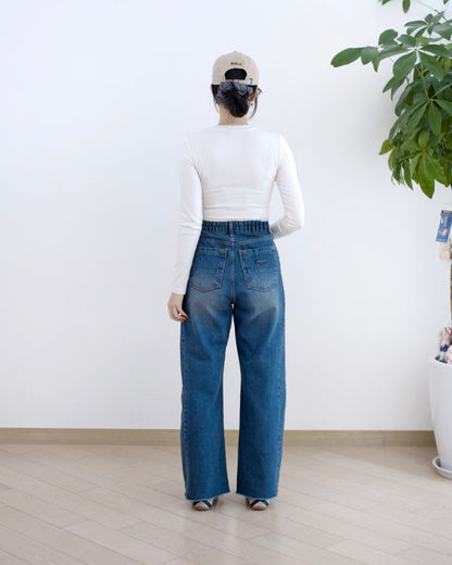 韓國彎刀牛仔褲