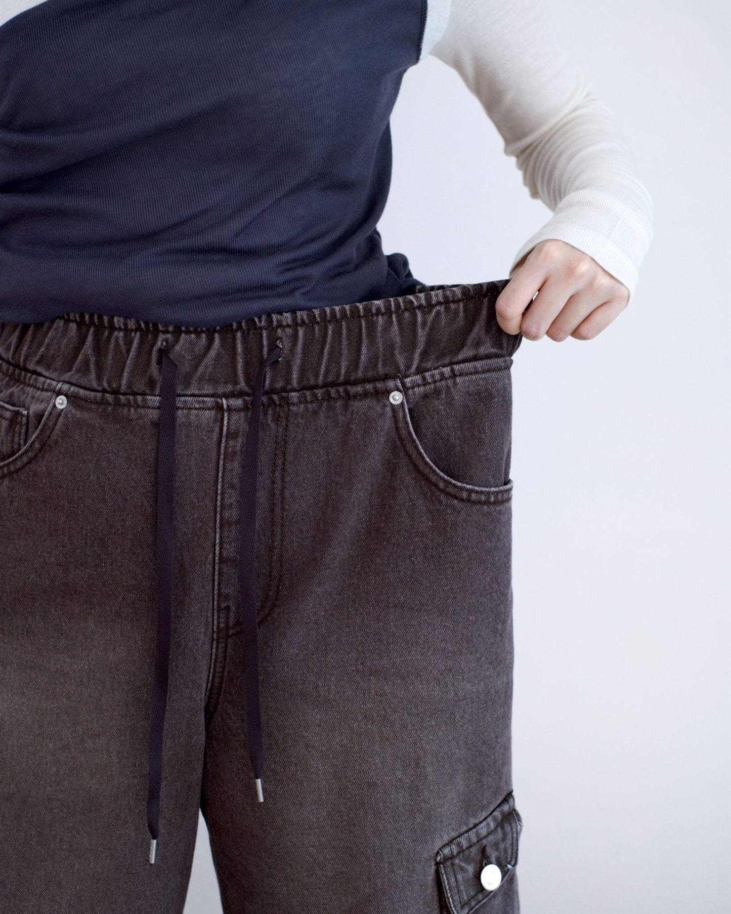 Vikini 洗水闊筒全橡筋牛仔褲