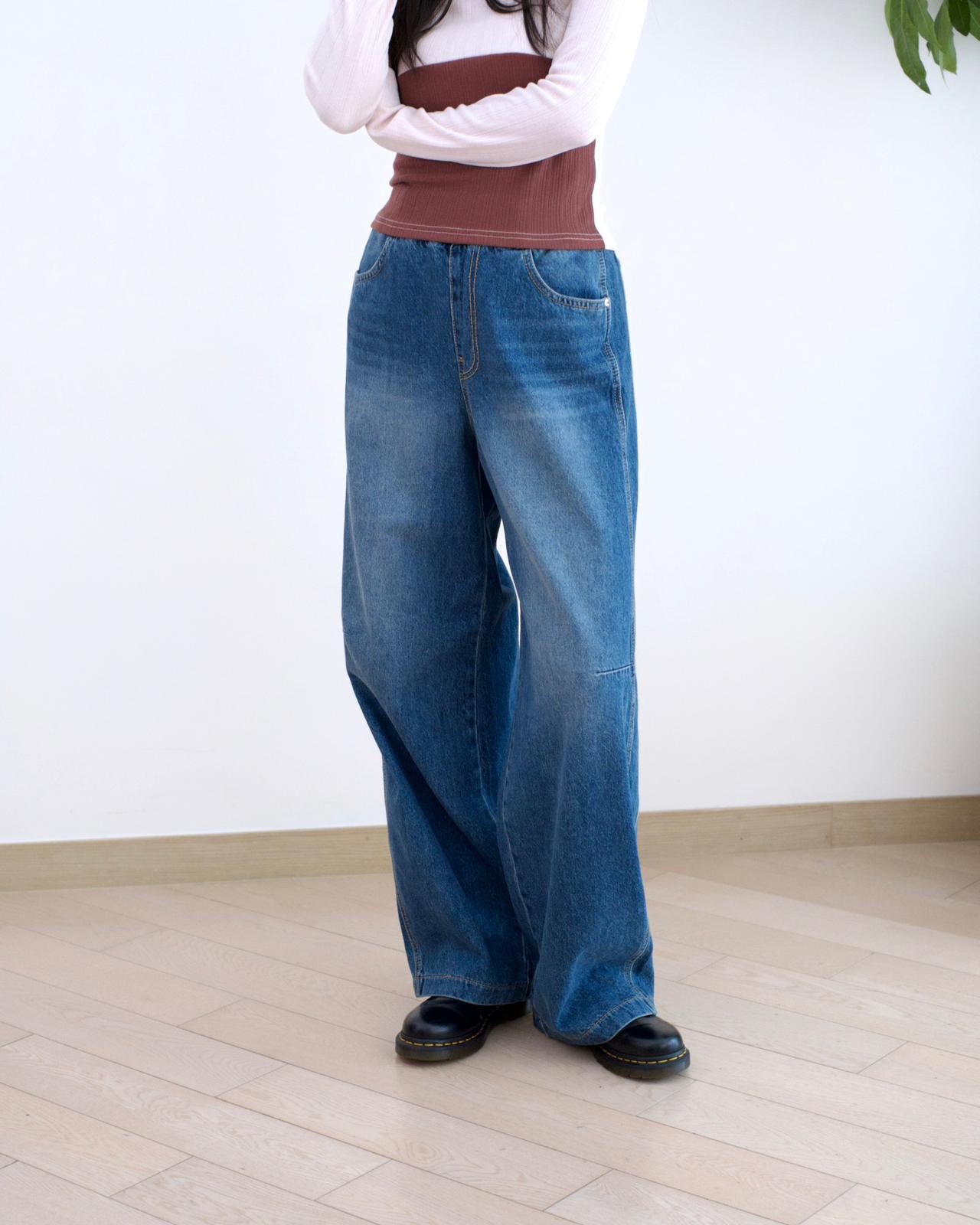 Vikini 洗水闊筒全橡筋牛仔褲