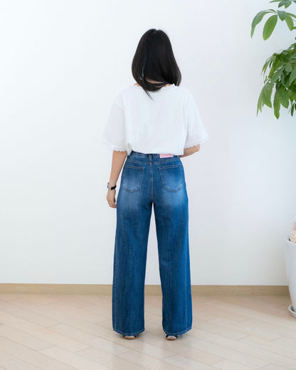 Vikini 洗水闊筒牛仔褲