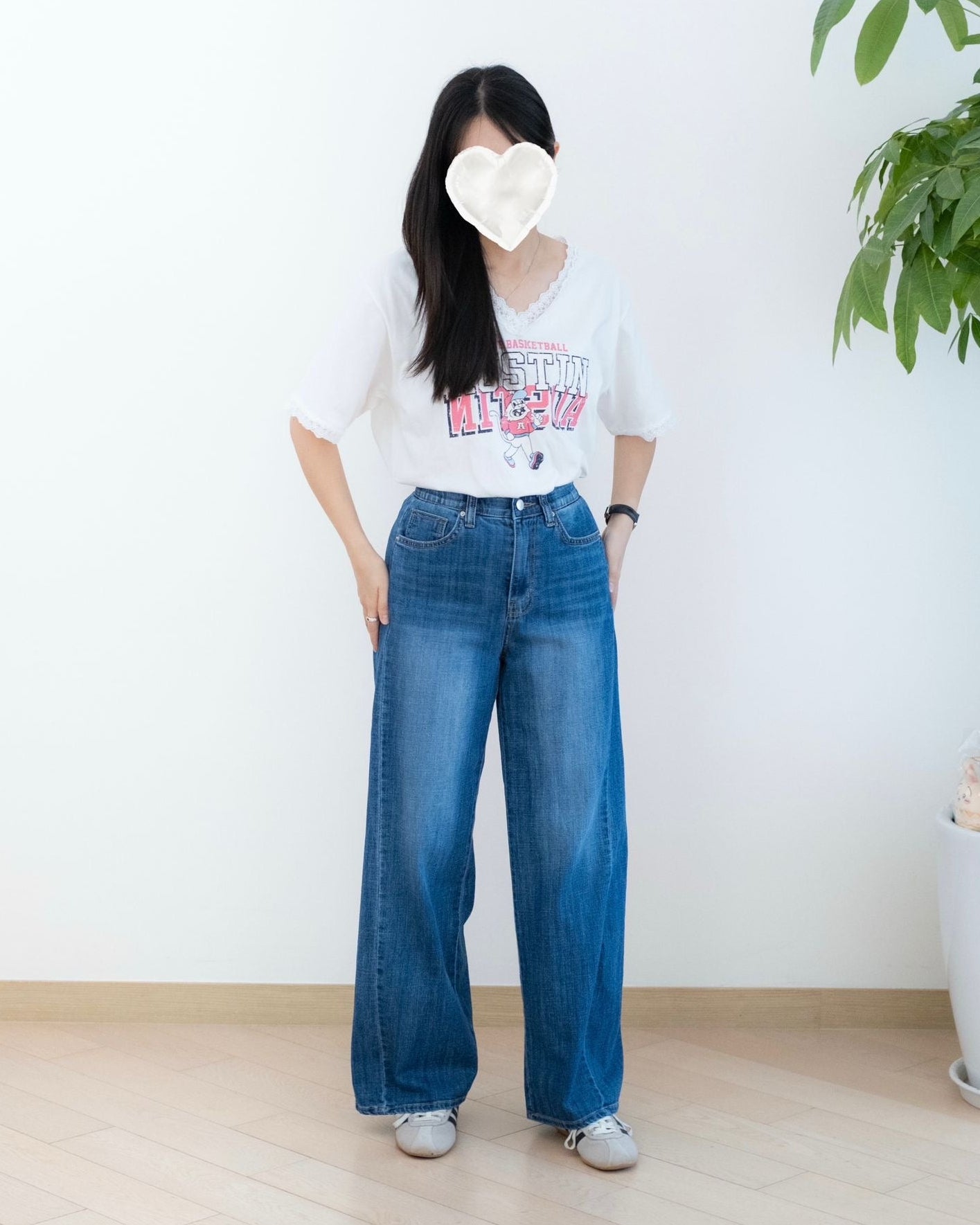 Vikini 洗水闊筒牛仔褲