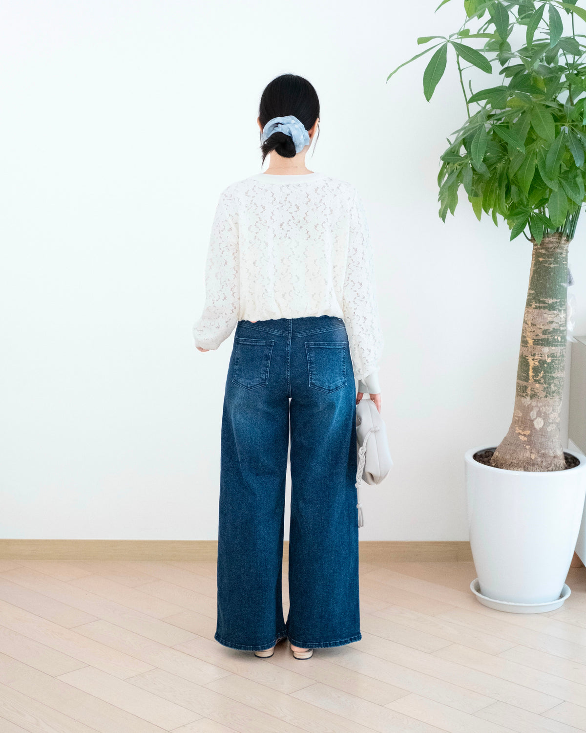 Moci 鈕扣側口袋闊筒牛仔褲