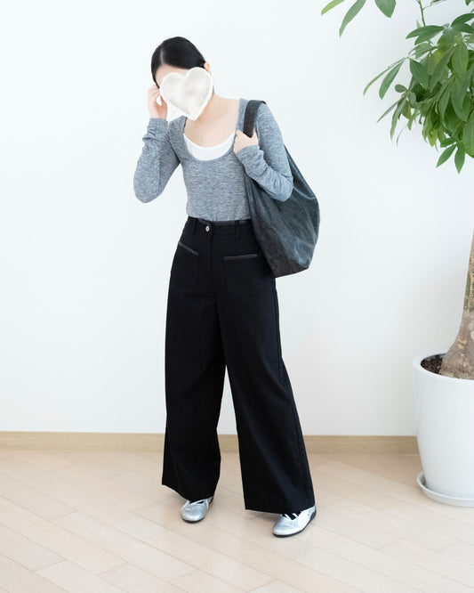 Moci PU皮邊口袋闊筒扯布褲