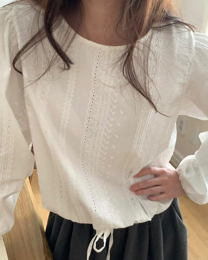 Lace刺繡鏤空燈籠袖襯衫