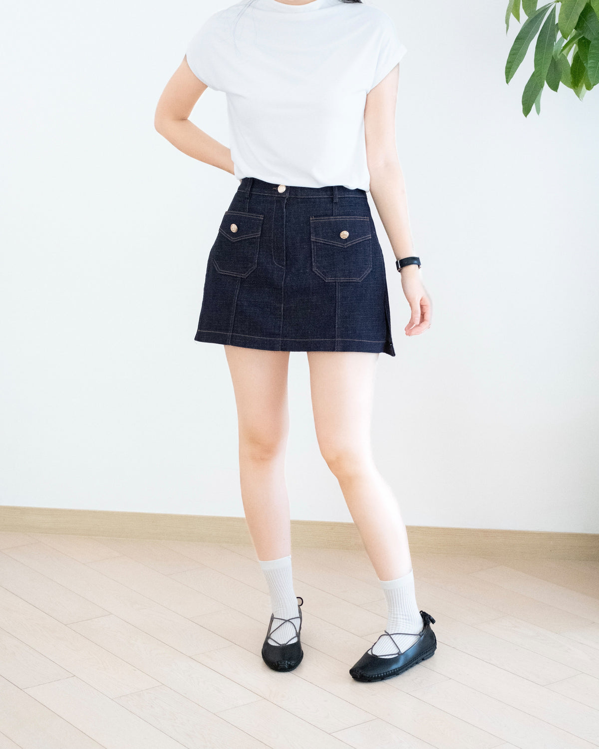 Moci A Cut 口袋牛仔短裙褲