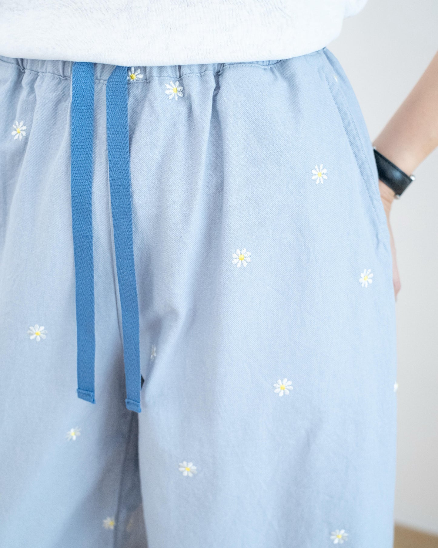 韓國雛菊刺繡闊腳扯布褲