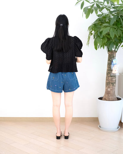 Moci 小碎花刺繡牛仔短褲