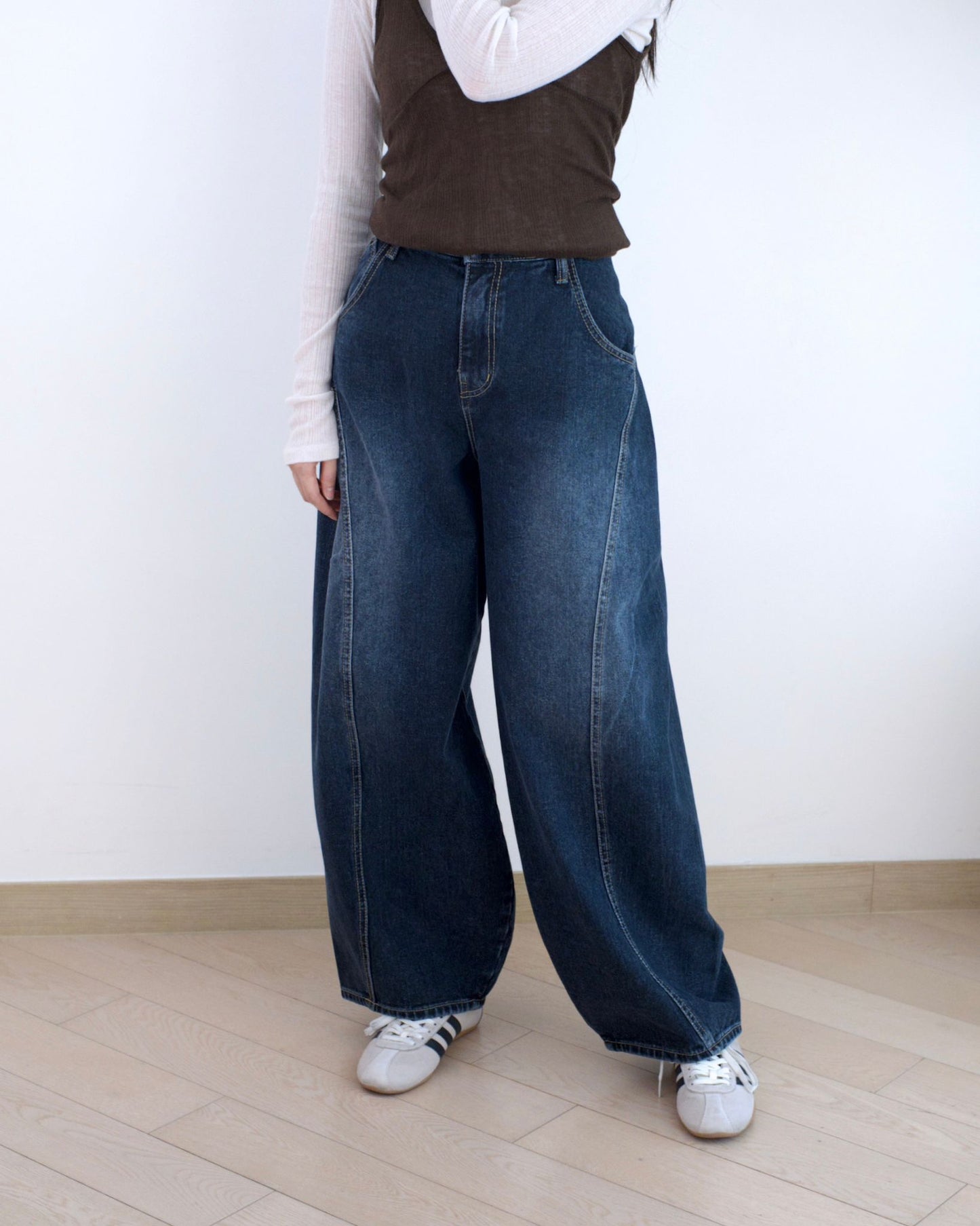 Gori 洗水彎刀牛仔褲