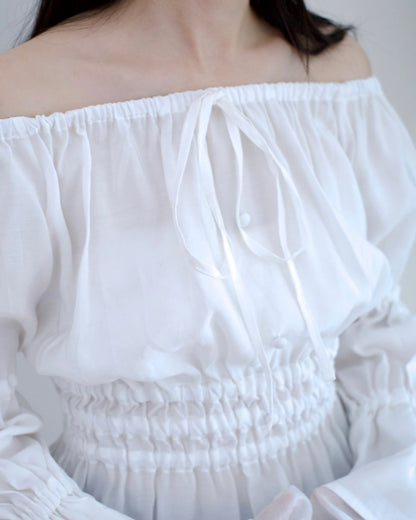 韓國一字膊喇叭袖襯衫